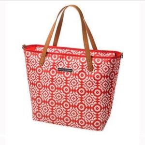 VGUC- Petunia Pickle Bottom Downtown Diaper Bag \ Tote